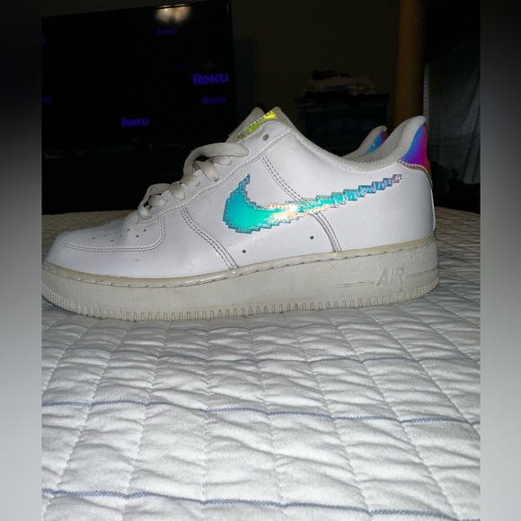 Nike Air Force 1 LV8 Size 10 - Picture 2 of 8